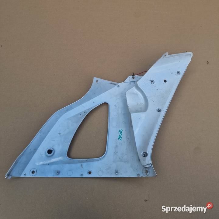 YAMAHA R1 RN01 BOK BOCZEK OWIEWKA KIERUNKOWSKAZ Bieleń sprzedam