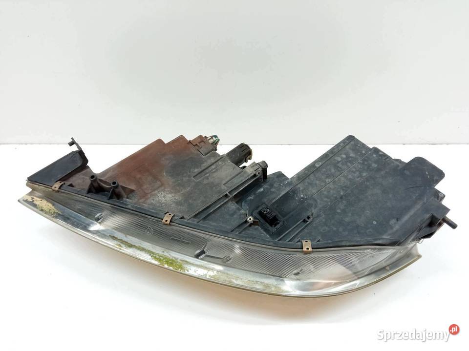 LAMPA PRZÓD PRAWA XENON EUROPA Mazda 6 I
