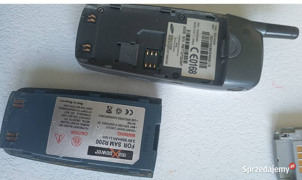 Samsung R200s retro telefon z klapką sprzedam