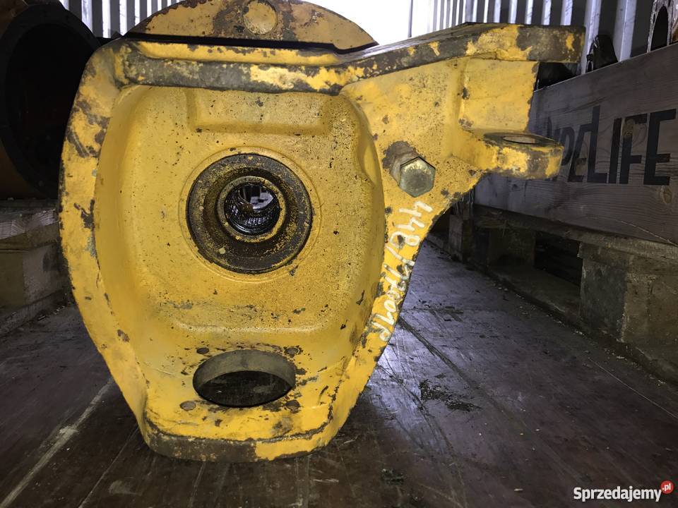 Zwrotnica z piastą JCB 531 541 Części do maszyn budowlanych Kosakowo