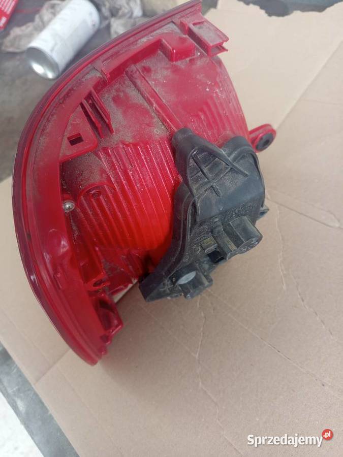 Lampa tylna prawa turan 2 orginalna osobowe Części samochodowe Rzeszów