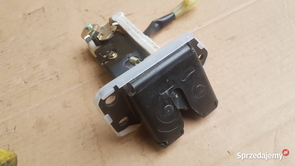 Suzuki Ignis FH 0003 zamek zatrzask klapy Legnica sprzedam