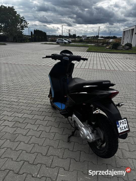 Skuter Piaggio Czerniejewo