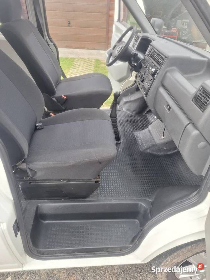 Volkswagen t4 19 8 osób Włosań sprzedam