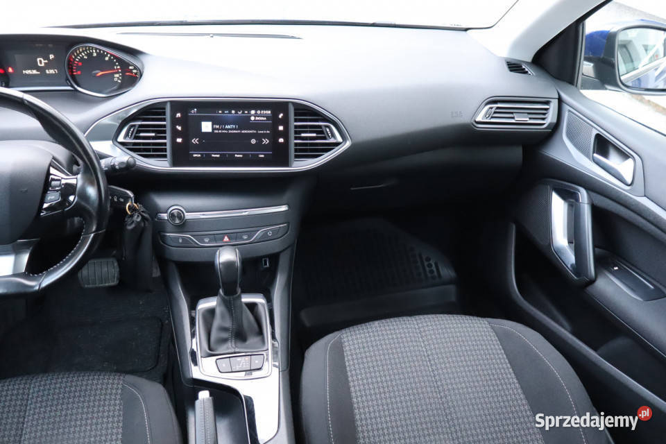 Peugeot 308 16 BlueHDi światła do jazdy dziennej Zabrze