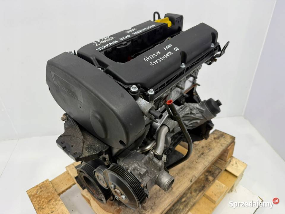 SILNIK Opel Astra III H Zafira B Signum Vectra C