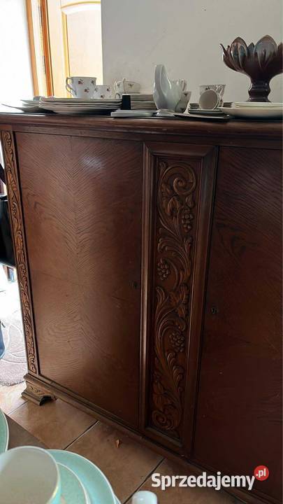 Komoda dębowa z pięknymi pasami rzeźb wyższa Gdańsk