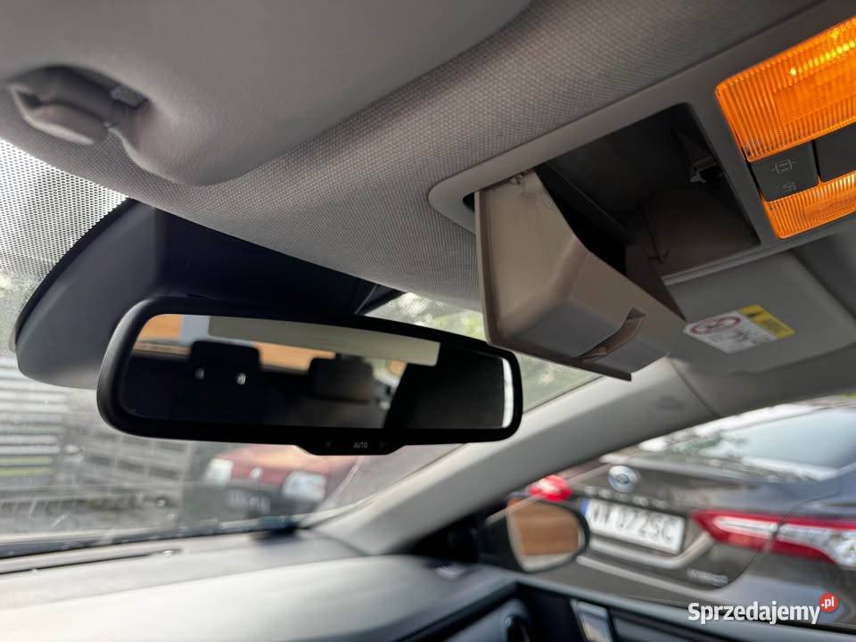 Toyota Auris II kombi 14D4D bogata wersja Łódź