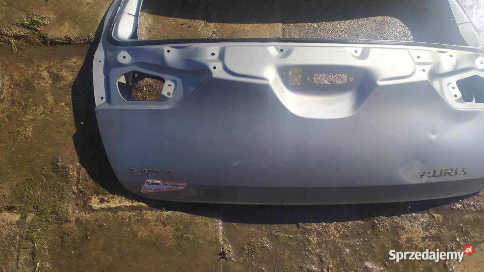 Toyota Auris kombi 2013 2015 2016 klapa tył Byków