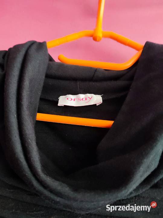 Elegancka Czarna Bluzka Prążkowana Golf Krótki Suwałki