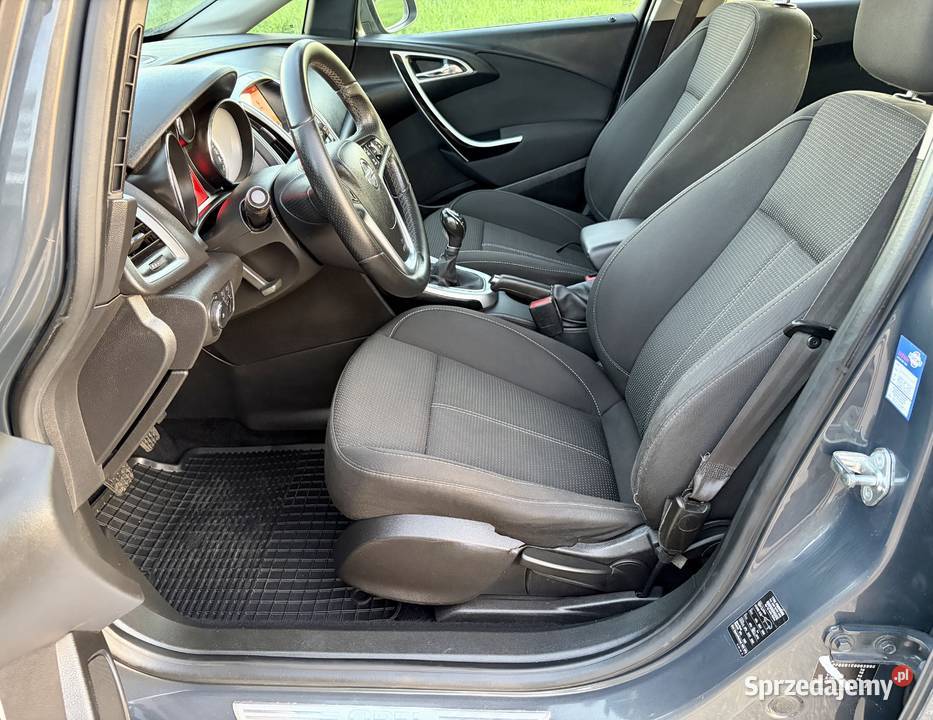 Opel Astra J Kombi Bezwypadkowa DUŻY SERWIS isofix Samochody osobowe Wieliszew