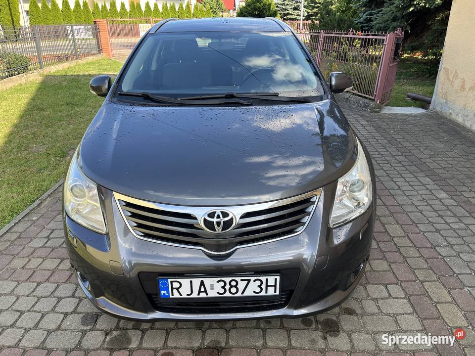 Toyota Avrndis T27 20D 126 koni podkarpackie Radymno