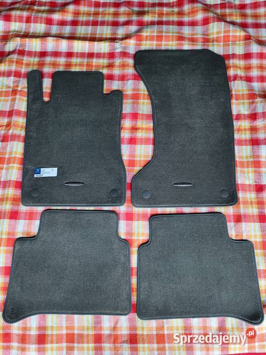 Oryginalne dywaniki welurowe Mercedes W211 S211 Bolewice