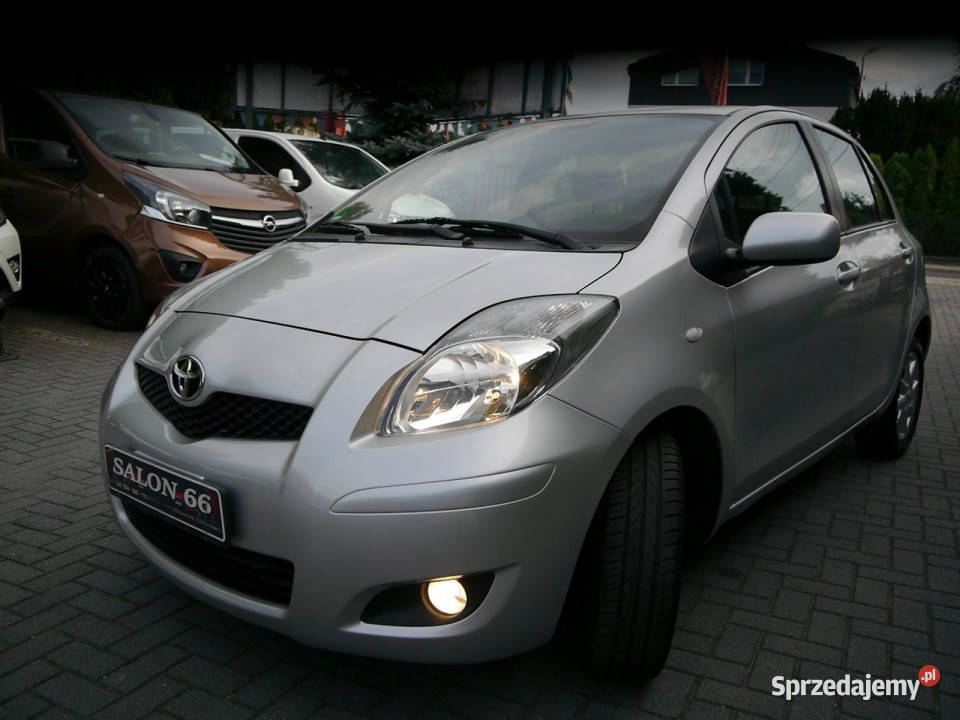Toyota Yaris 13 Automat Stan b bez rdzy isofix Częstochowa