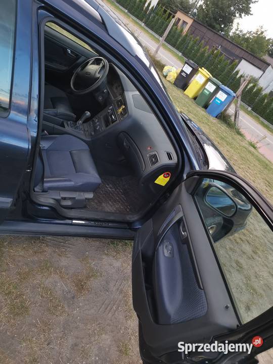 Volvo v70 2001r 24 benzyna manial V70 Ostrowite sprzedam