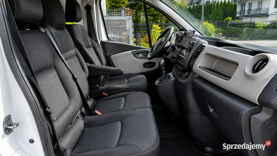 Renault Trafic 16 CDTi 121 3osobowy zabudowa 128000km Gdynia
