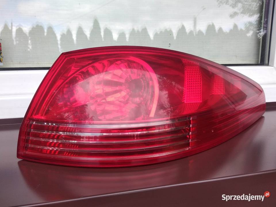 Peugeot 607 LIFT lampa tył tylna prawa narożna w Sieradz