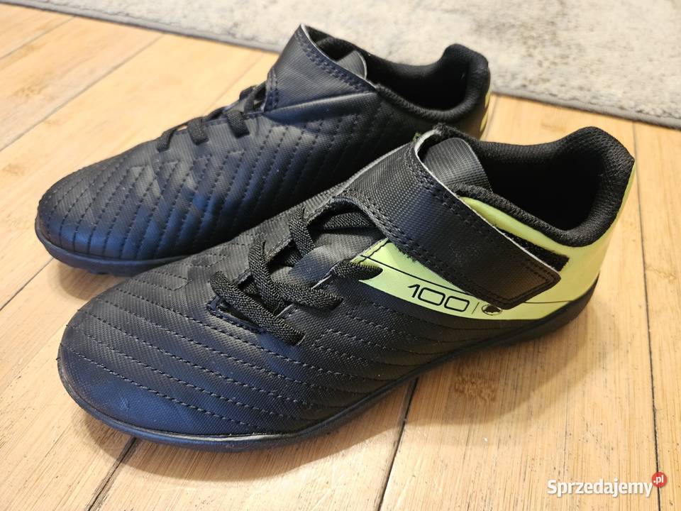 Buty Kipsta do piłki nożnej rozmiar 33