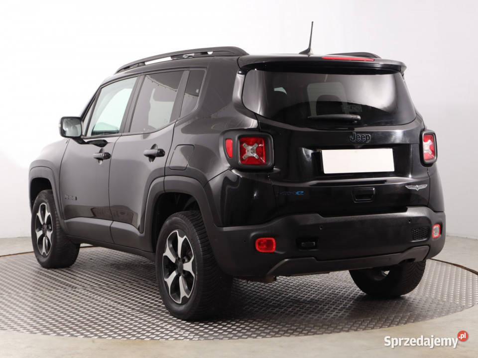 Jeep Renegade 4xe asystent pasa ruchu Katowice