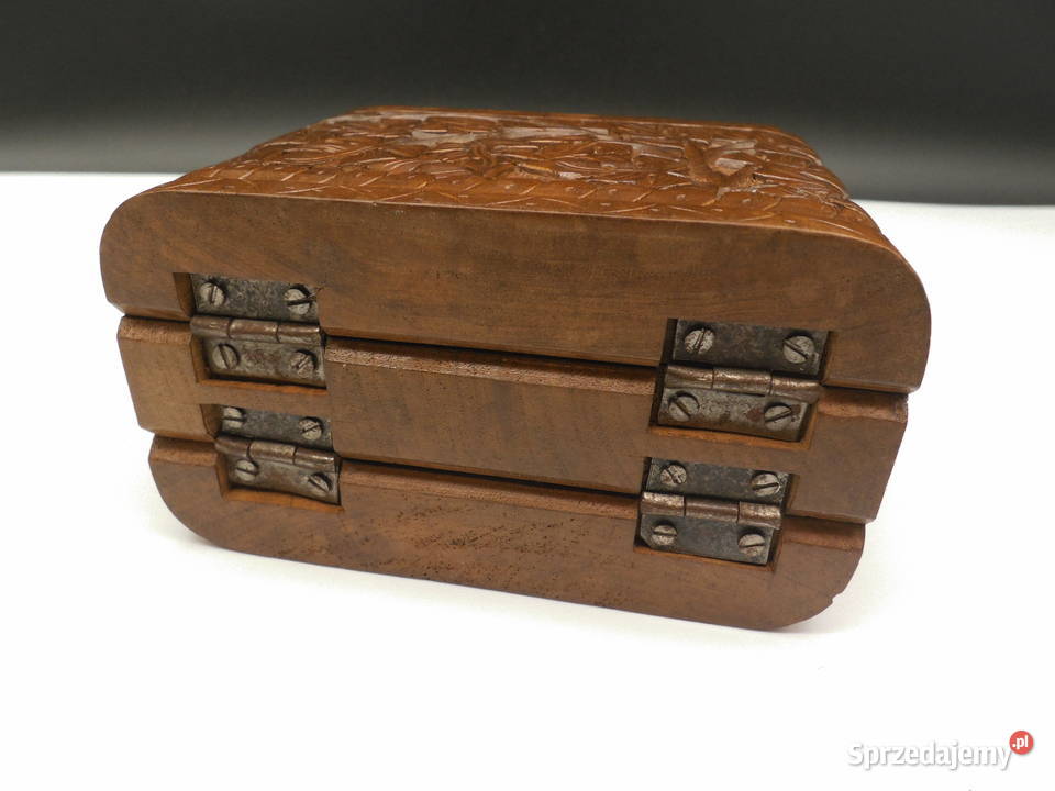 Unikalna Rzeźbiona Cigariera Humidor z Drewna sprzedam