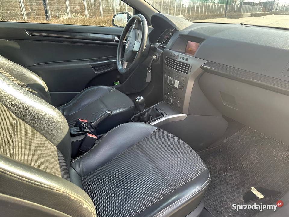 Opel astra GTC 19cdti Bixenon Obniżona Przelot śląskie Sosnowiec sprzedam