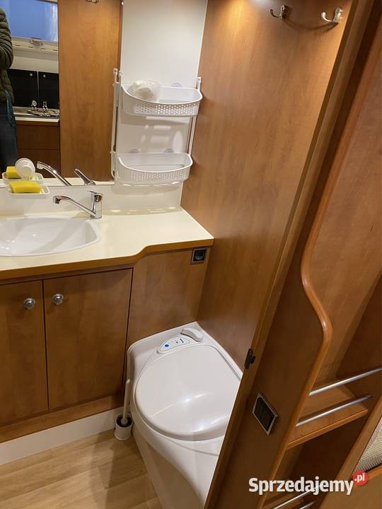 Nowy kamper 6 osobowy 5 Iveco Daily 23 mazowieckie Marki