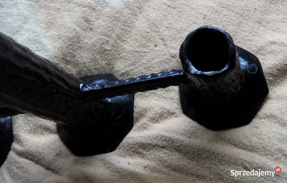 Świecznik metalowy Ciasna