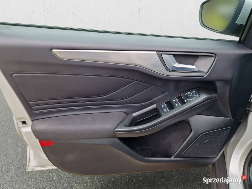 Ford Focus 10 EcoBoost mHEV Titanium X Z Focus
