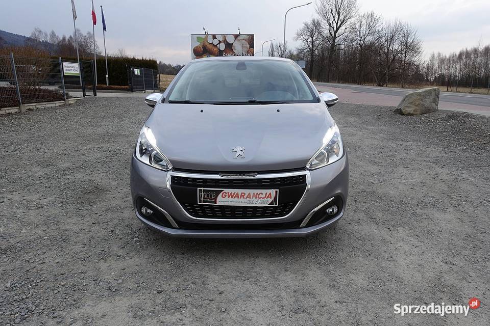 PEUGEOT 208 12T 110 LIFT AUTOMAT NAWIGACJA BEZ możliwa zamiana Buczkowice sprzedam