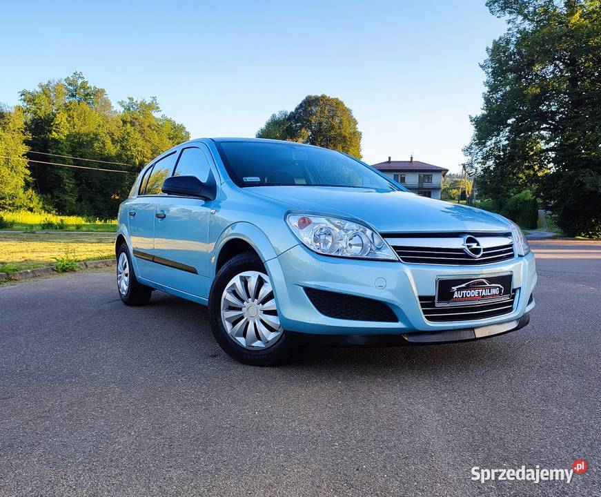 Ładny Opel Astra H lifcie 14 benzyna 2009 centralny zamek Domaradz