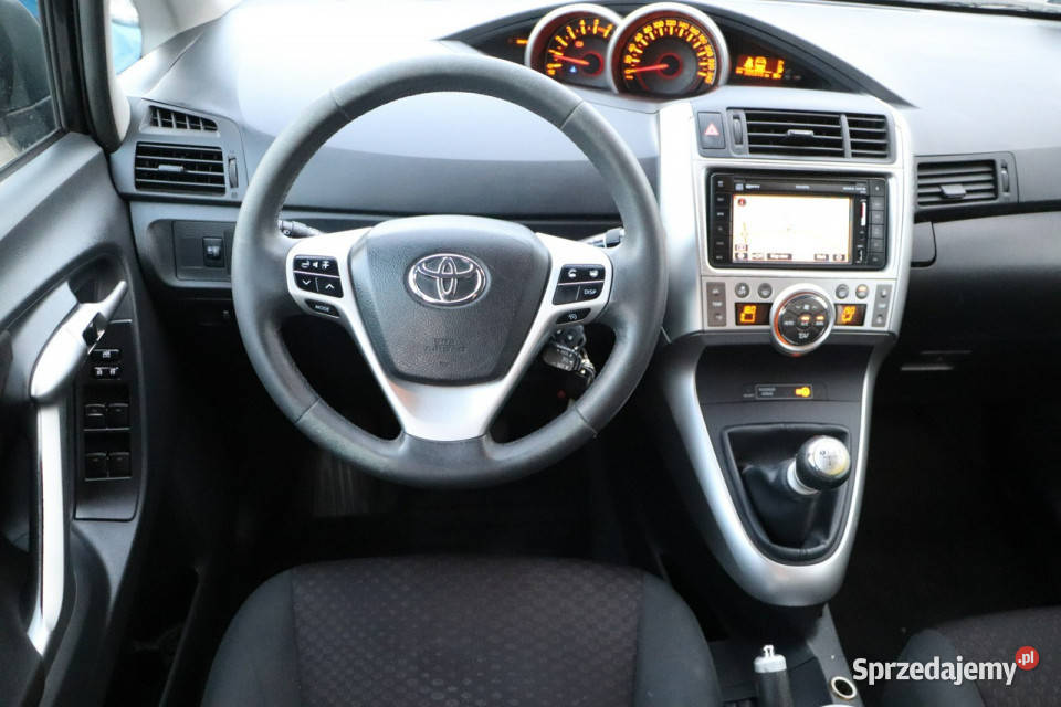 Toyota Verso 7OSOBOWYzarejestrowany 6bieg Opole