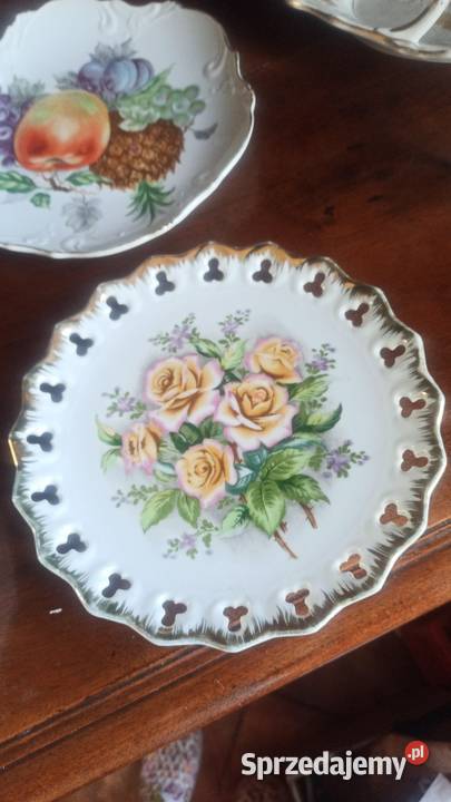 Talerz z owocami Ananas Jabłko śliwki
Można i Gdańsk