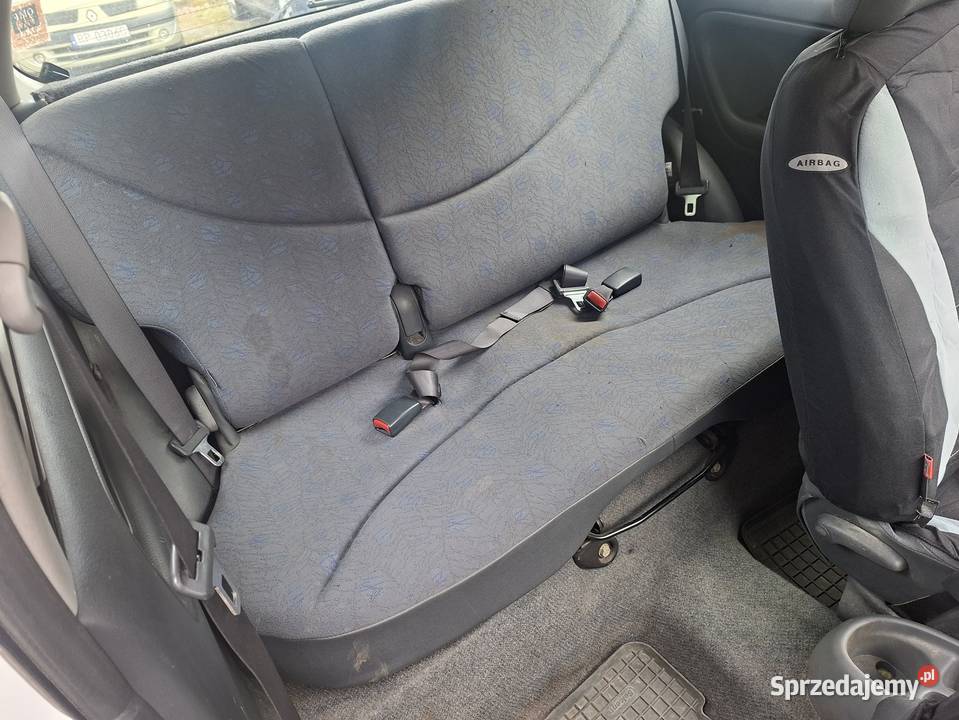 Toyota Yaris BEZ KOROZJI zarejestrowany benzyna podkarpackie Przemyśl