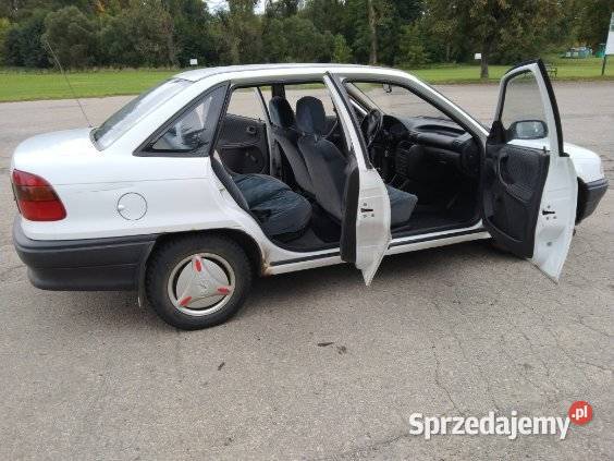 Opel Astra 14 benzyna 60 1998r Dąbrowa Górnicza