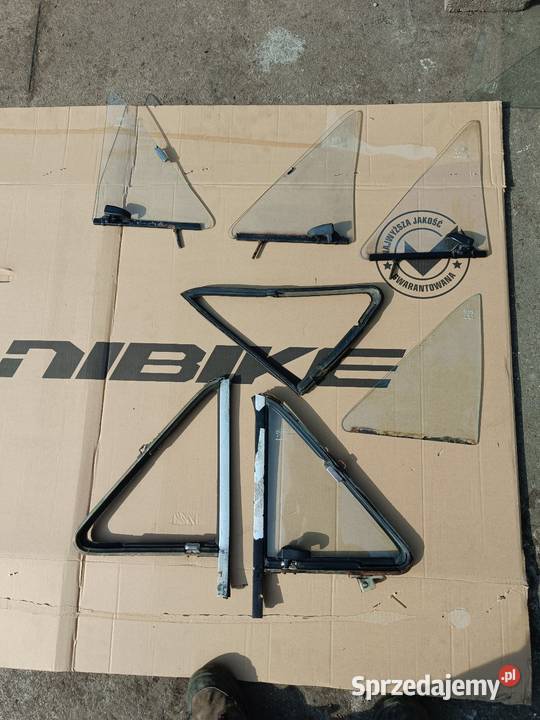 Szyby fiat 126p przednie tylne boczne z drzwi Siepraw