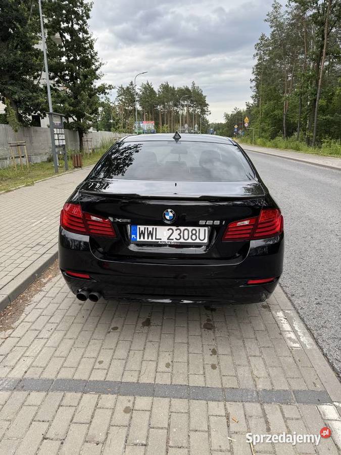 BMW F10 528i xdrive lift Rok produkcji 2015 mazowieckie Wołomin