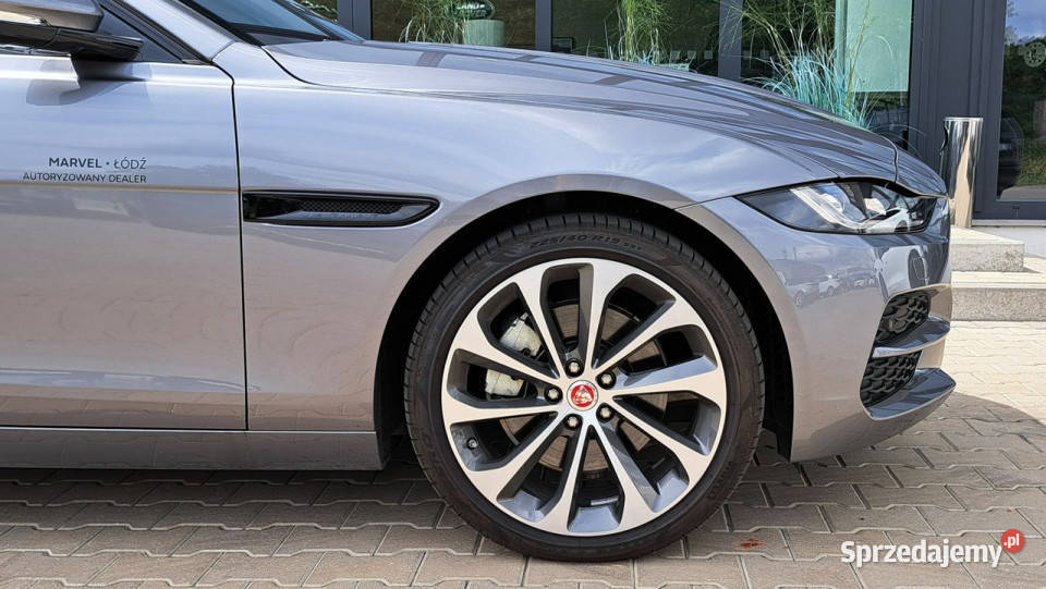 Jaguar XE 20D I4 204 AWD Auto SE 2023 EigerGrey 204KM Łódź