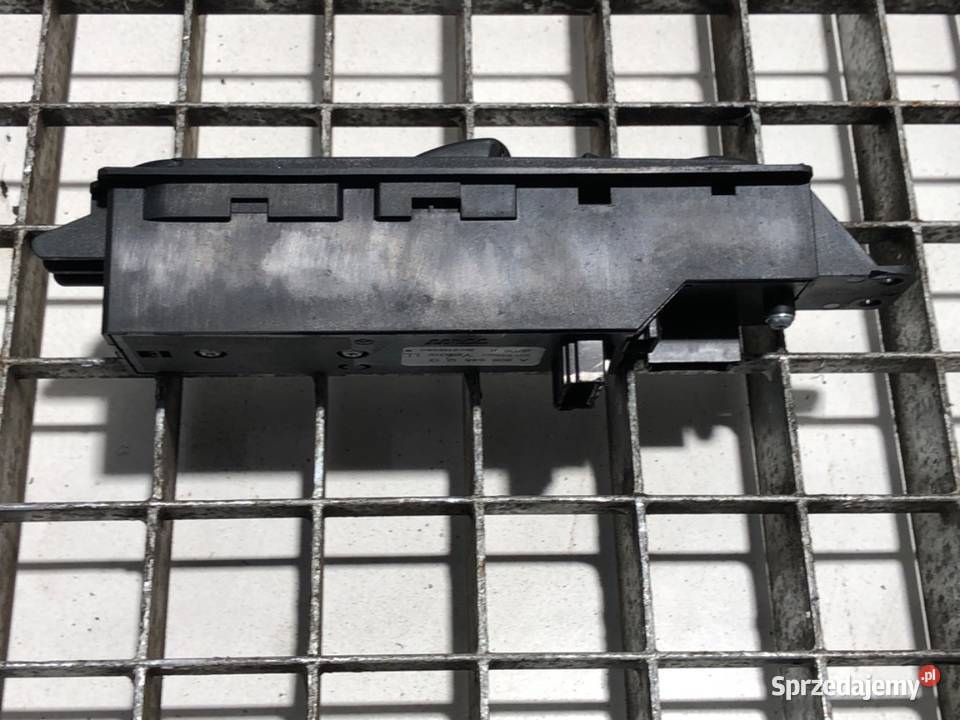 PRZEŁĄCZNIK SZYB MERCEDES W906 A9065451213 Bus