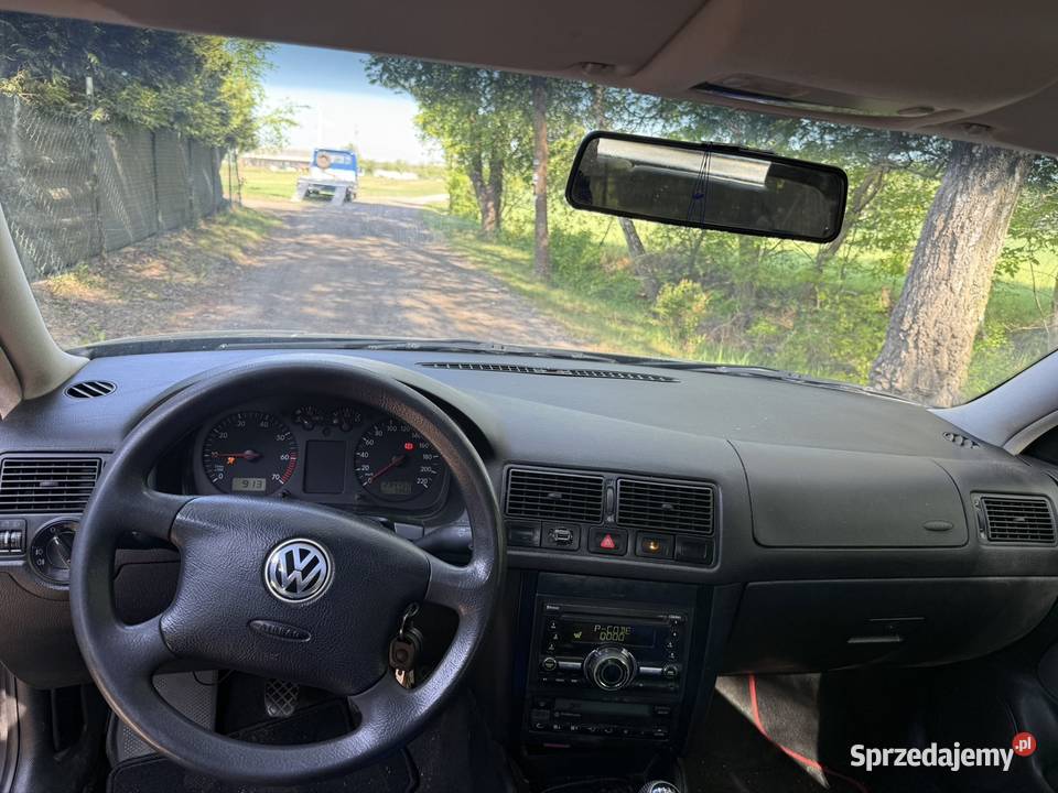 Golf 4 14 benzyna Łachowo