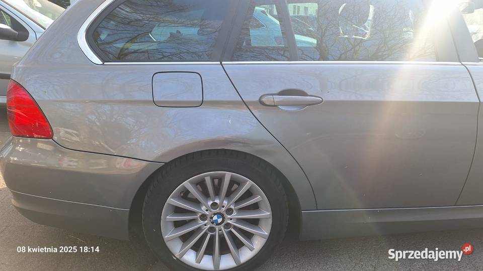 BMW Seria 3 E90 20 Benzyna 2011 180 000 Manual skórzana tapicerka