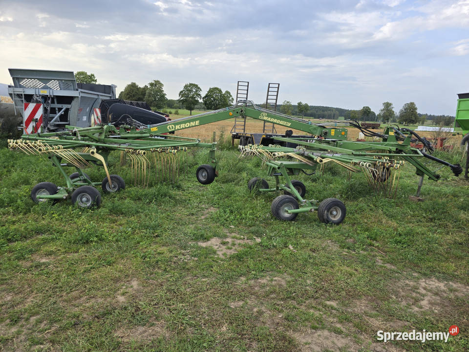 Zgrabiarka dwukaruzelowa KRONE Swadro 71026T Zgrabiarki i przetrząsacze Baliki