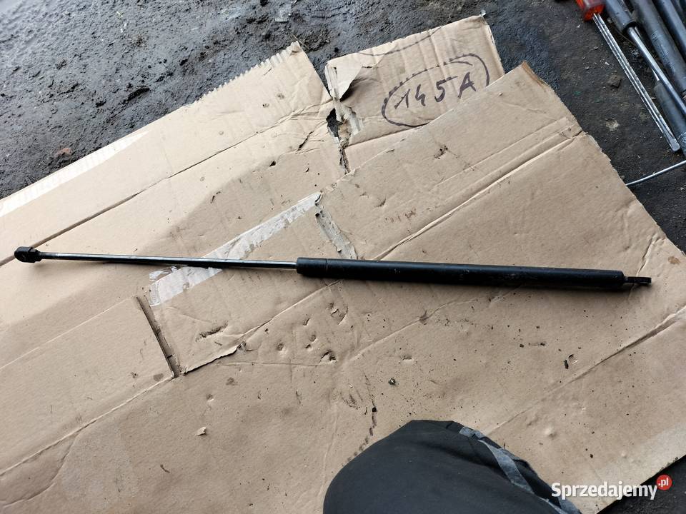 Siłownik maski pokrywy silnika Audi 800823360B lubelskie Kamień-Kolonia