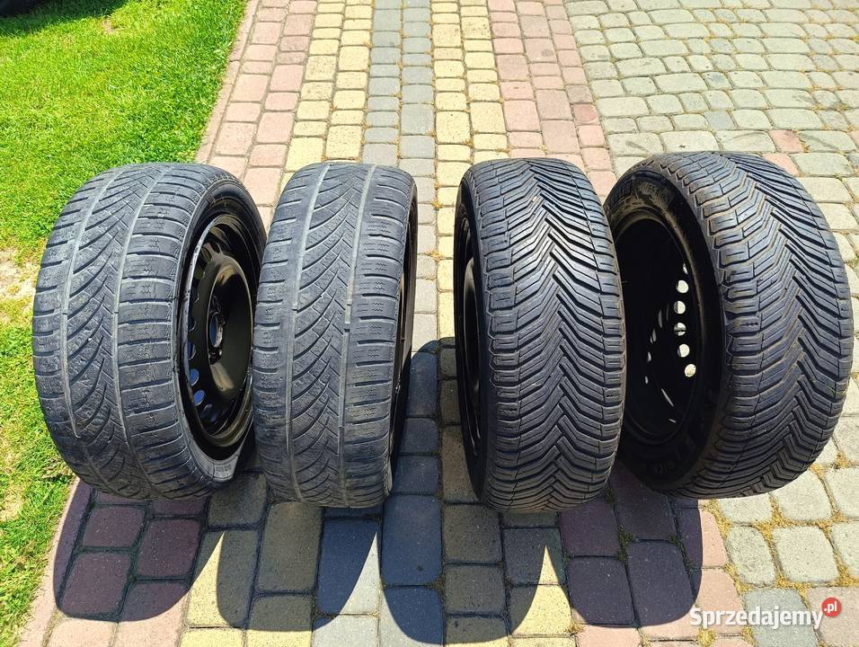 4 felgi Ford z czujnikami z oponami podkarpackie Medyka sprzedam
