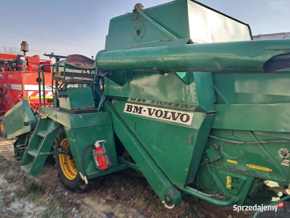 Kombajn Volvo BM S830 sieczkarnia silnik Perkins Zbożowe Radom