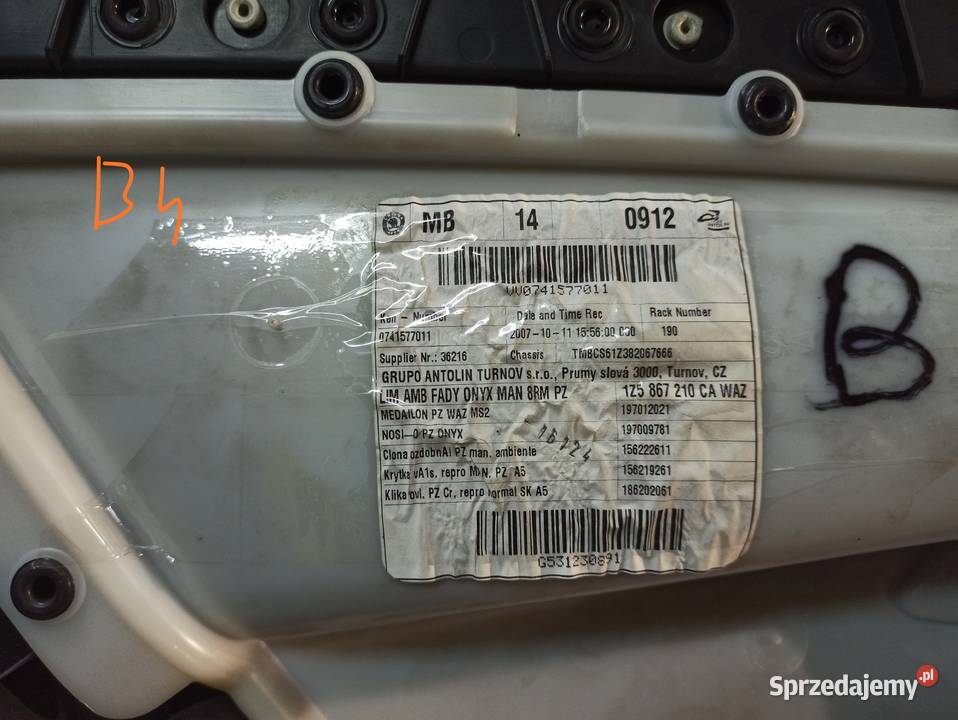 Boczek Drzwi Tył Prawe Skoda Octavia mk2 4 osobowe Radzyń Podlaski sprzedam