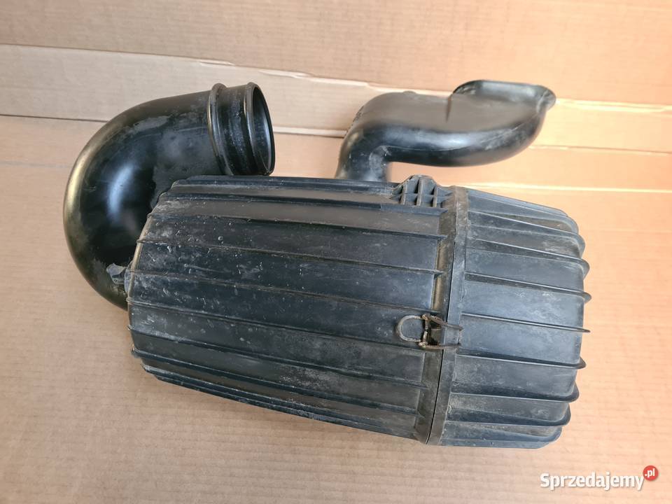 IVECO DAILY 3 9906 obudowa filtra powietrza Części samochodowe Legnica