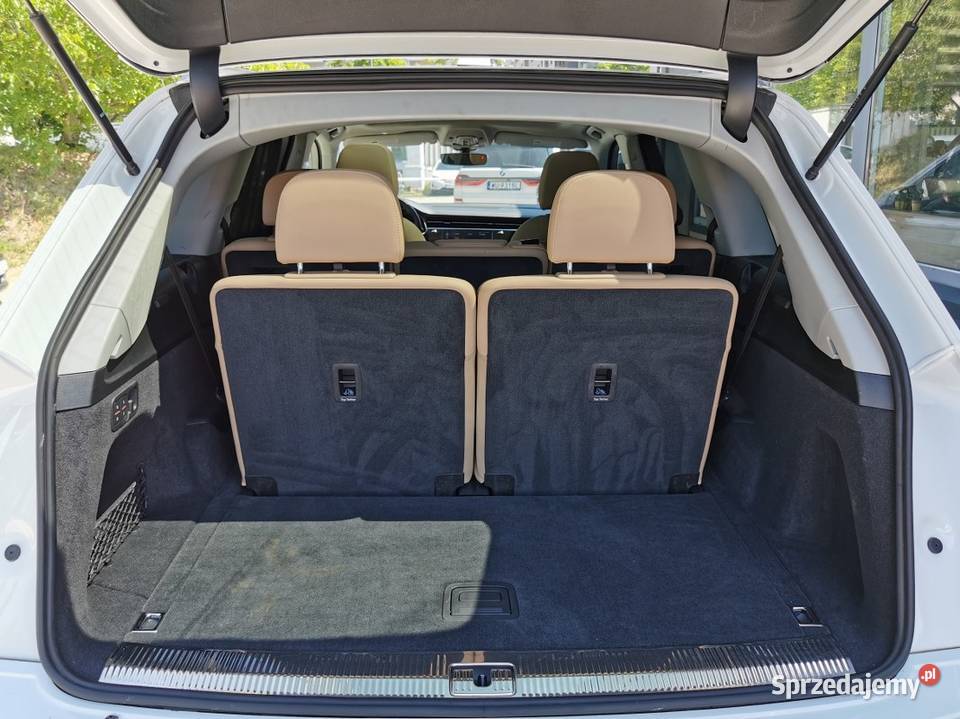 Premium Plus 7 Miejsc 4x4 Bogate wyposażenie