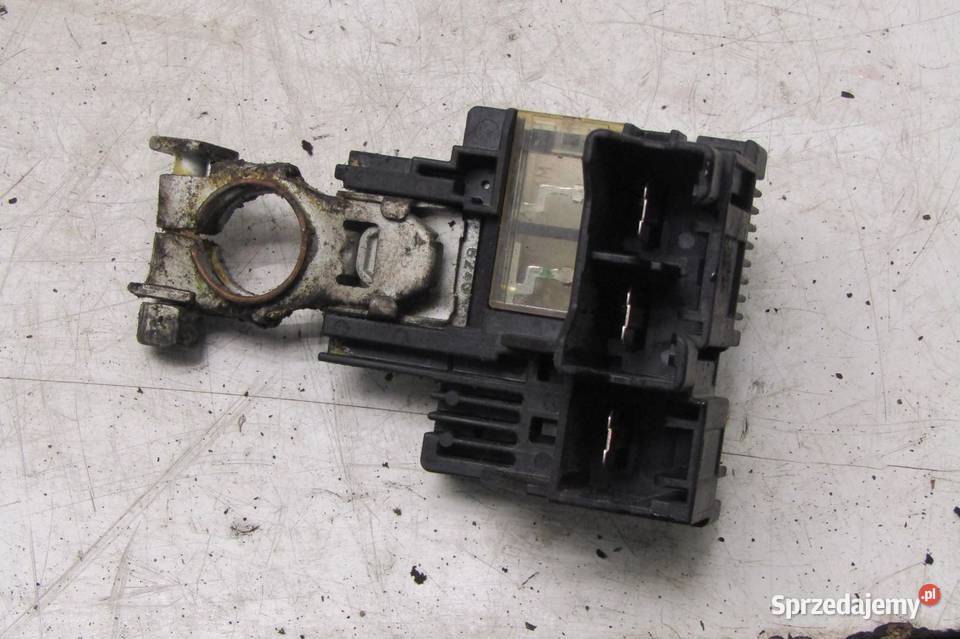KLEMA PLUSOWA BEZPIECZNIK 13 VVTi TOYOTA YARIS osobowe