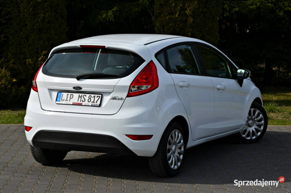 Ford Fiesta 13 Benz 82 Klima Serwis Super Stan światła przeciwmgielne Ostrów Mazowiecka