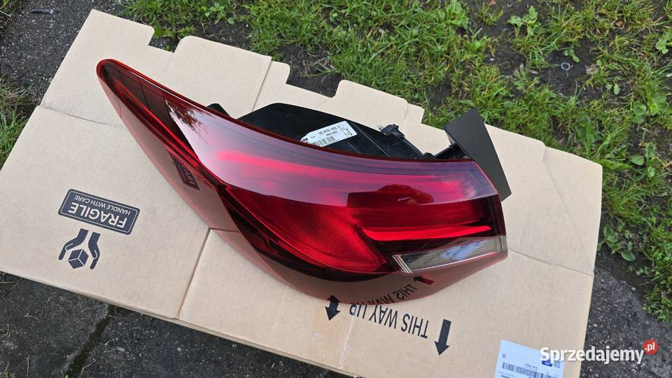 Lampa tył Astra J 25870153 Sedan Lampy tylne Ruda Śląska